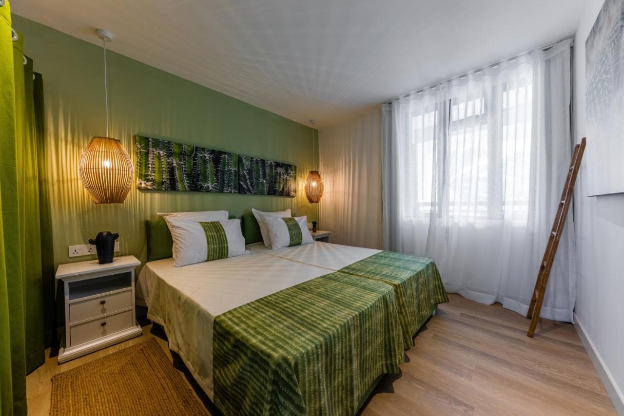 Les Cerisiers Beach Residence, Cosy And Modern 3 Bedroom Apartment Located 50 Metres From The Beach And From All Amenities And Restaurants On The Coastal Road Flic-en-Flacq المظهر الخارجي الصورة