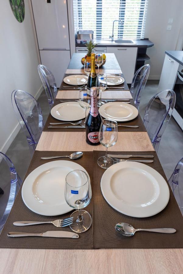 Les Cerisiers Beach Residence, Cosy And Modern 3 Bedroom Apartment Located 50 Metres From The Beach And From All Amenities And Restaurants On The Coastal Road Flic-en-Flacq المظهر الخارجي الصورة