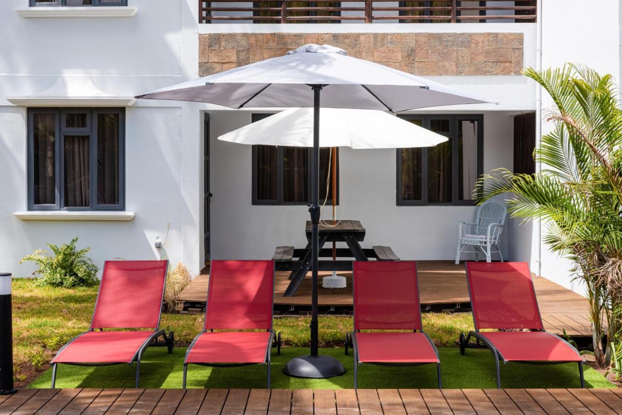 Les Cerisiers Beach Residence, Cosy And Modern 3 Bedroom Apartment Located 50 Metres From The Beach And From All Amenities And Restaurants On The Coastal Road Flic-en-Flacq المظهر الخارجي الصورة