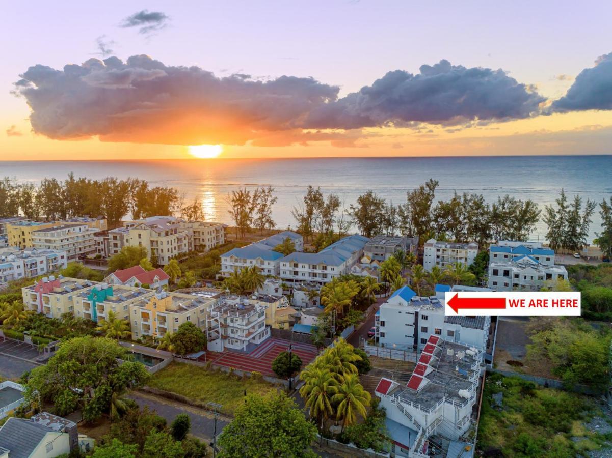 Les Cerisiers Beach Residence, Cosy And Modern 3 Bedroom Apartment Located 50 Metres From The Beach And From All Amenities And Restaurants On The Coastal Road Flic-en-Flacq المظهر الخارجي الصورة