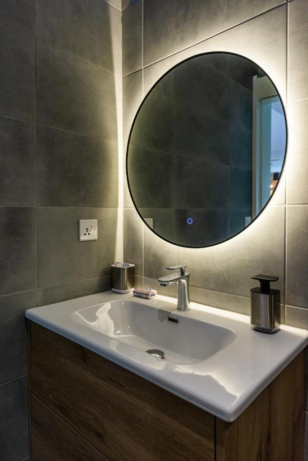 Les Cerisiers Beach Residence, Cosy And Modern 3 Bedroom Apartment Located 50 Metres From The Beach And From All Amenities And Restaurants On The Coastal Road Flic-en-Flacq المظهر الخارجي الصورة